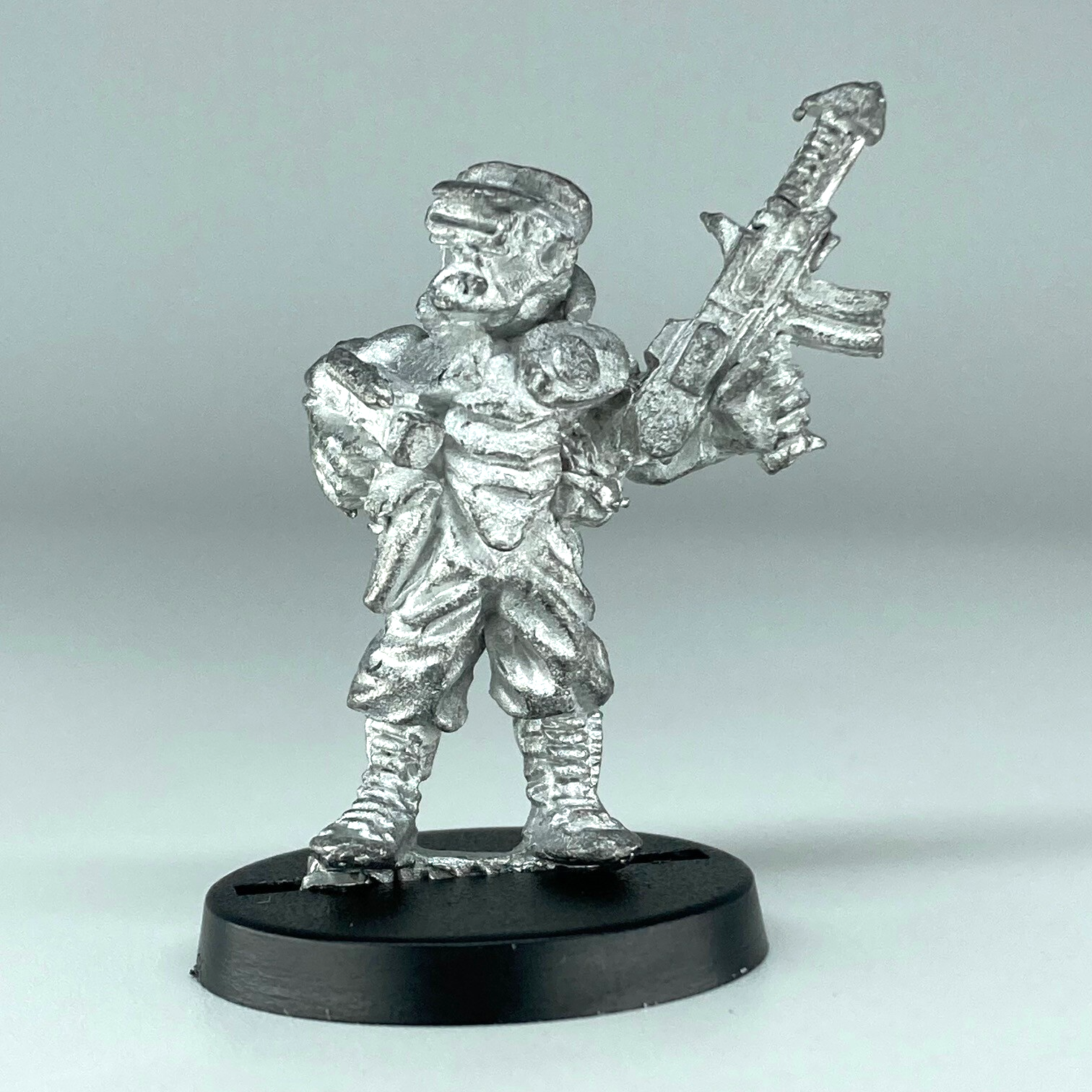 Renegade pirate - rogue trader - citadel warhammer 40k classic metal x2915