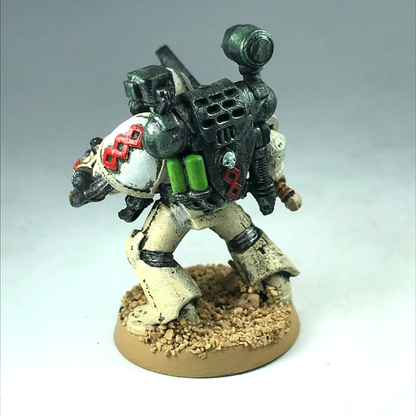 Dark Angel Apothecary Painted Space Marine - Warhammer 40K X6734