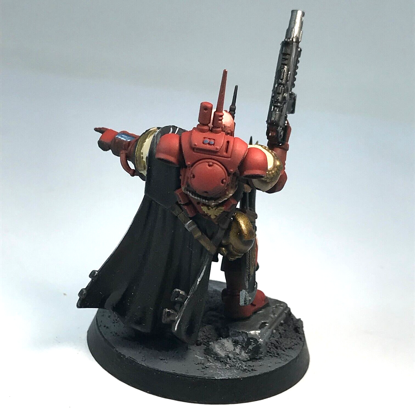 Space Marine Captain in Phobos Armour - Painted - Warhammer 40K X10378