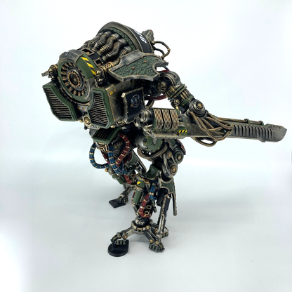 Large Robotic Titan Knight with Power Claw Sword - Painted Model