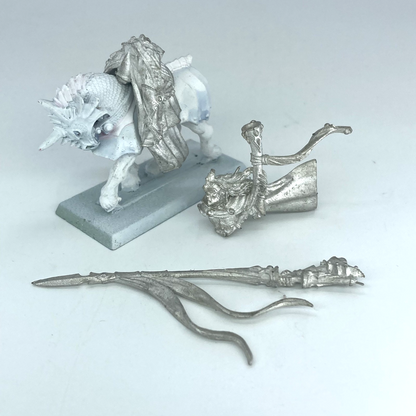 8a5dcef0-129f-4d40-8e2c-855fe51a2205