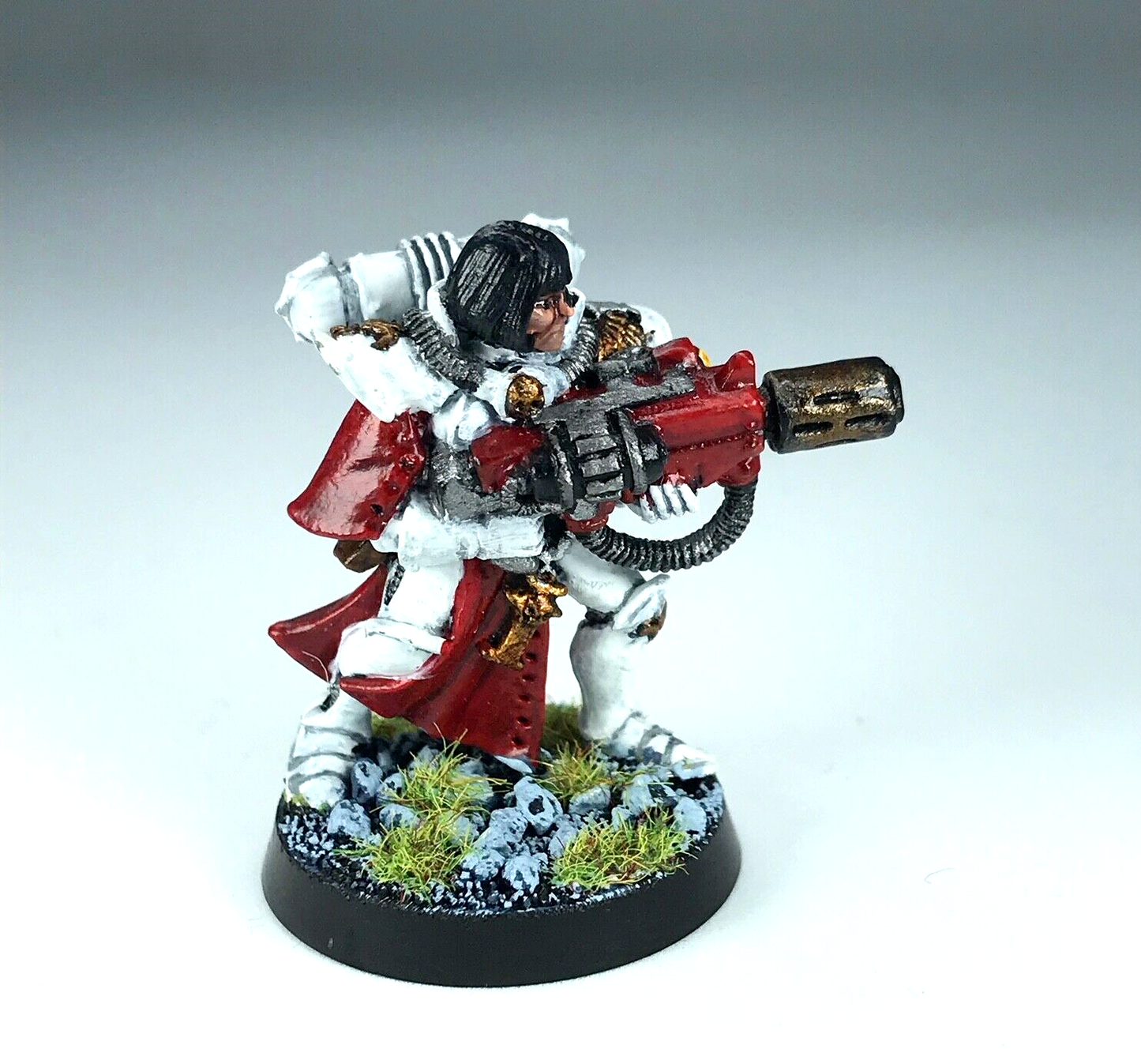 Sisters of Battle with Melta Gun - Painted - Warhammer 40K Metal X3027