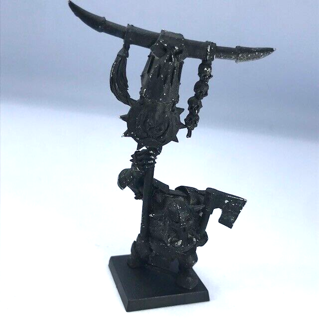 Black Orc Standard Bearer Orcs & Goblins Warhammer Fantasy Classic Metal C4799