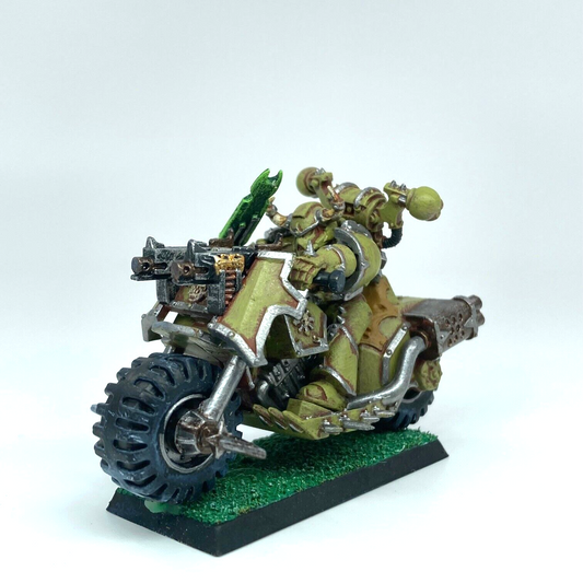 Plague Marine Space Marine on Bike - Warhammer 40K Games Workshop C868