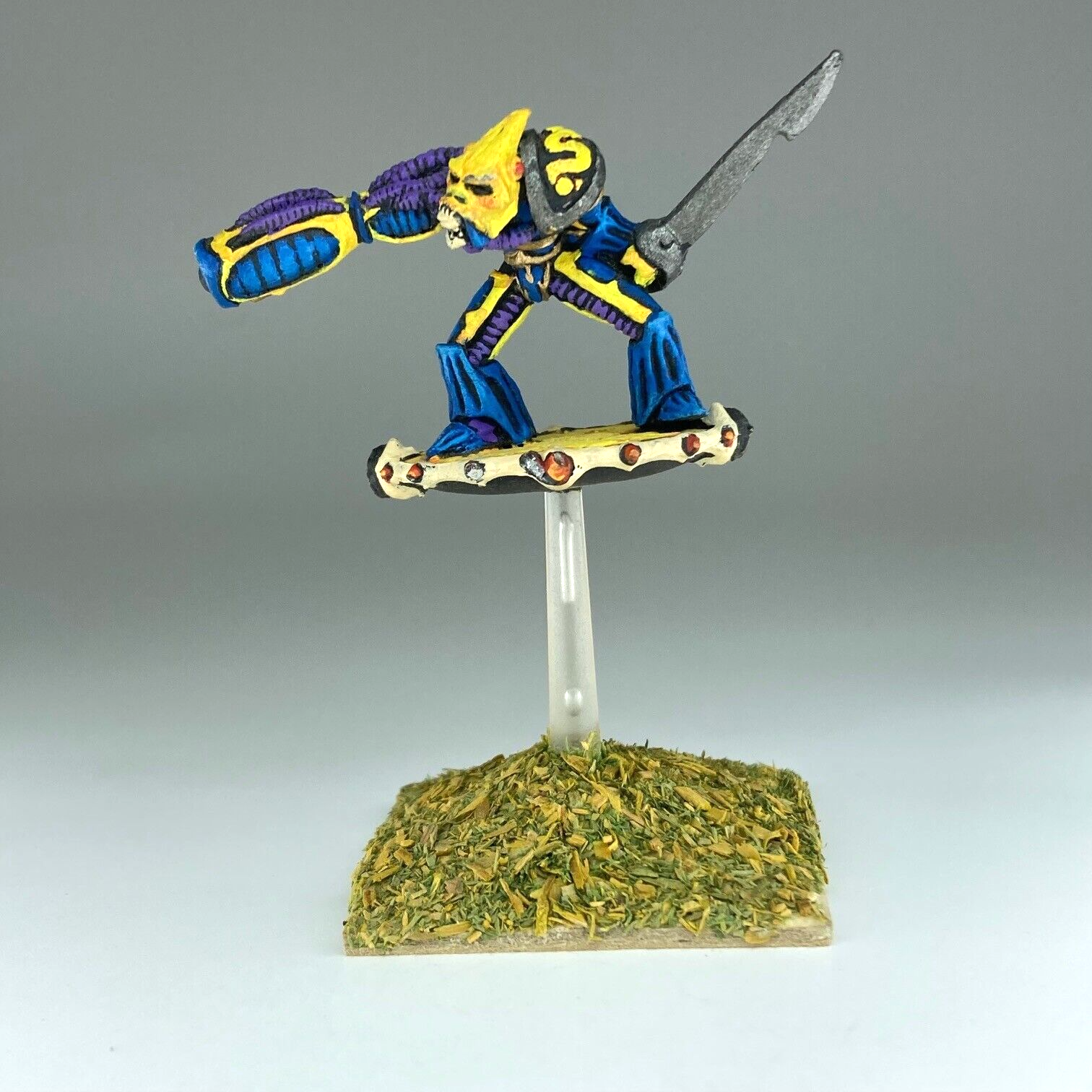 Tzeentch chaos renegade on disk - rogue trader - metal warhammer 40k metal c4888