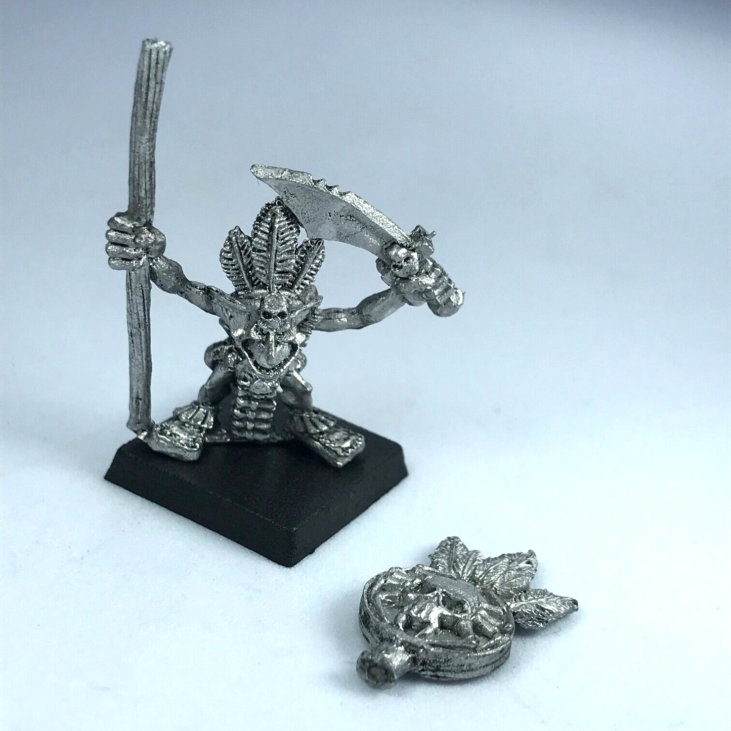 Classic Metal Forest Goblin Standard Bearer - Citadel Warhammer Fantasy X11916