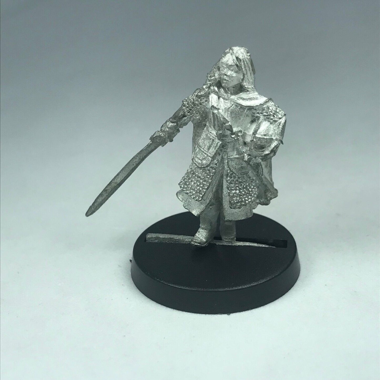 Metal Armoured Eowyn of Rohan LOTR - Warhammer / Lord of the Rings X9218