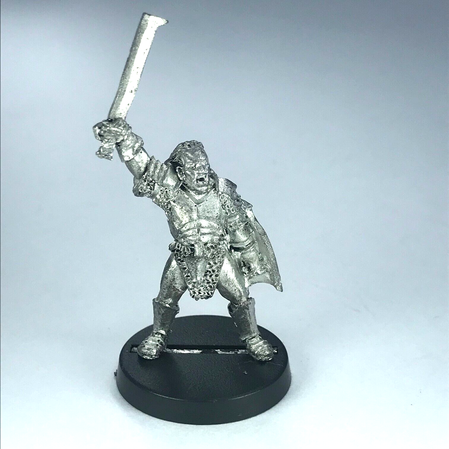 Metal Uruk Hai Captain LOTR - Warhammer / Lord of the Rings X13264