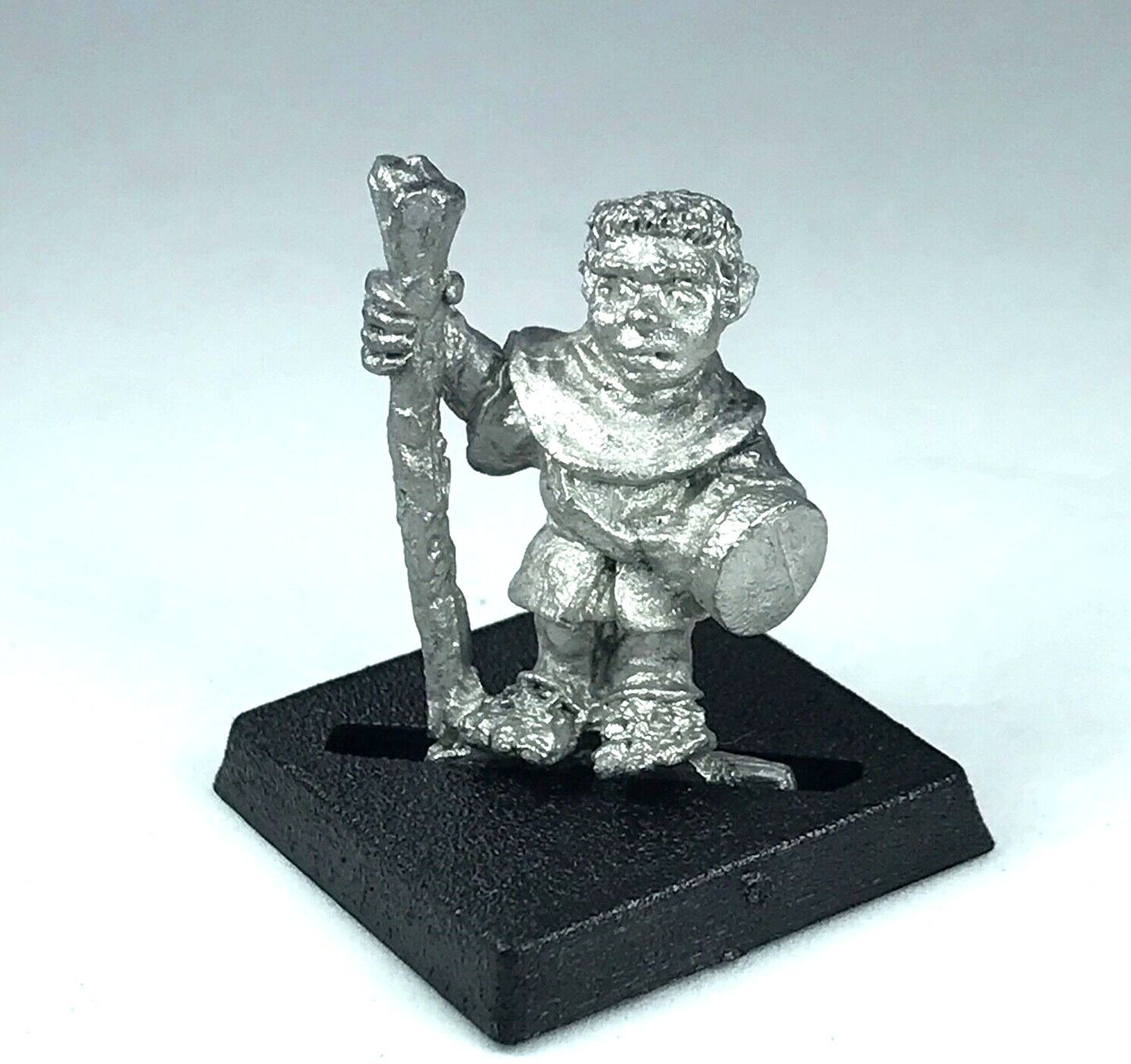 Halfling Hobbit Warrior with Staff Classic The Empire Warhammer Fantasy X3794