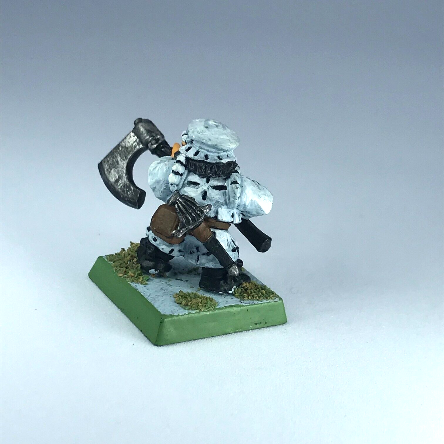 Dwarf Warrior with Axe - Citadel Warhammer Fantasy Games Workshop X10873