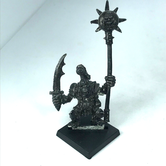 Classic Metal Armoured Orc Standard Bearer Command - Warhammer Fantasy X4909