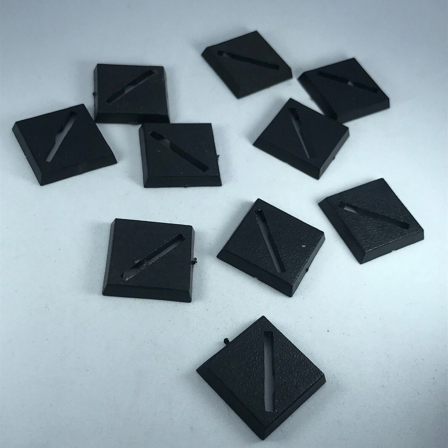 Original GW Dated 1984 20mm Square Bases Slotta - Warhammer Fantasy X10268