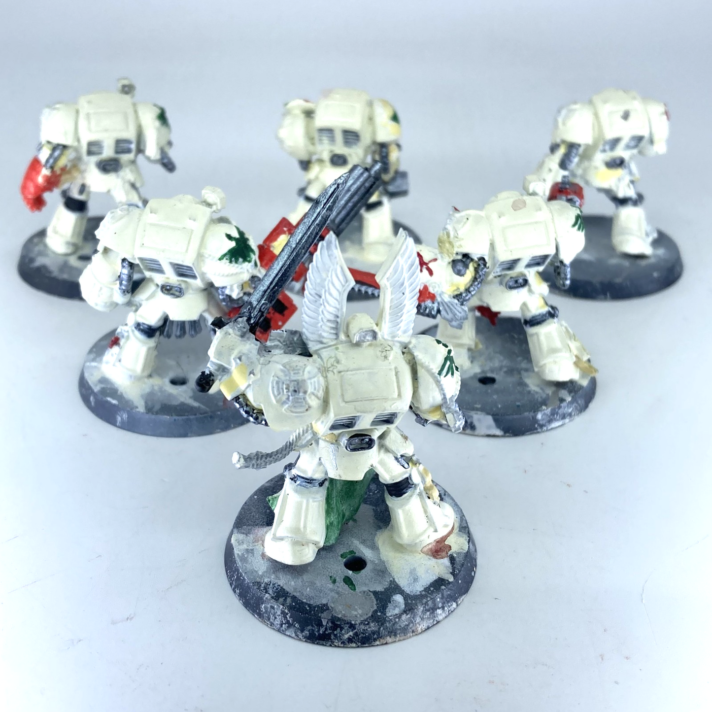 9e7b76f9-d0cc-438e-8dee-5b9dc2a6dd94