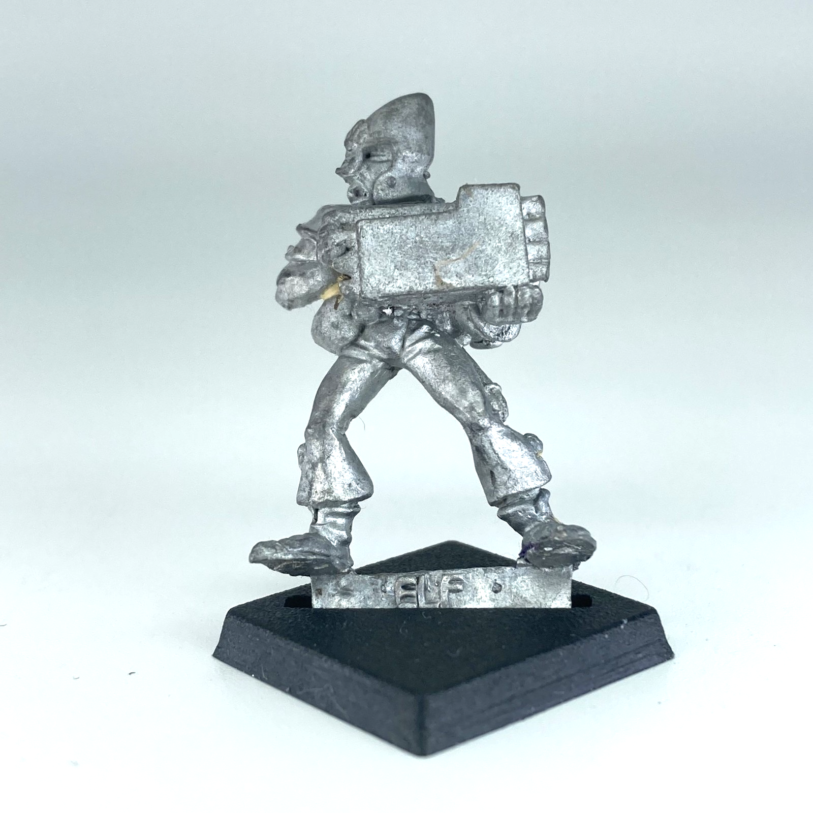 9f1c079d-a660-4e1a-9acb-dc198c454d9e