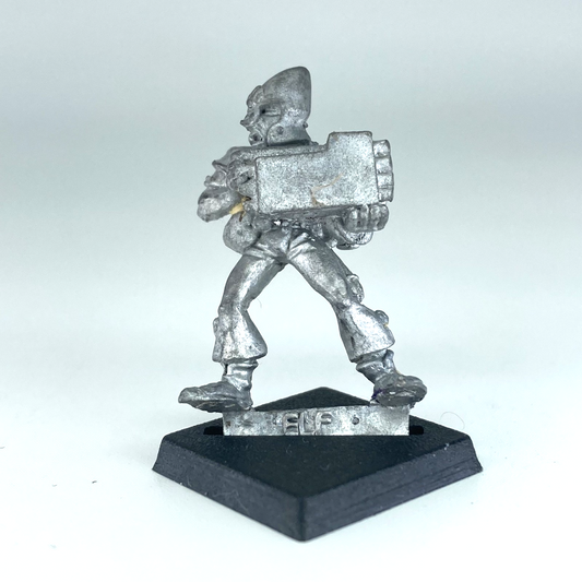 9f1c079d-a660-4e1a-9acb-dc198c454d9e