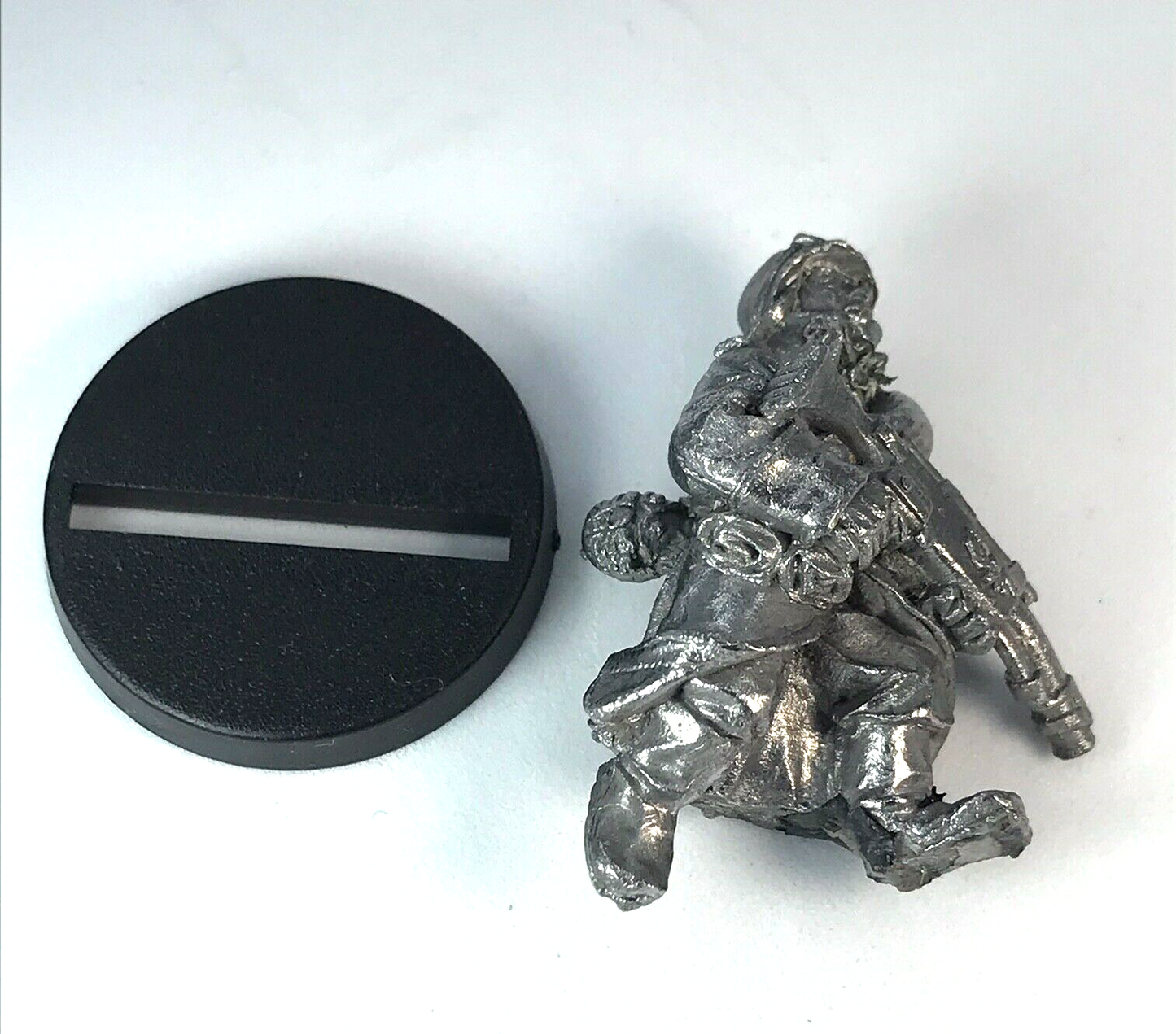 Valhallan Ice Warrior Rifleman Imperial Guard Warhammer 40K Classic Metal X2576