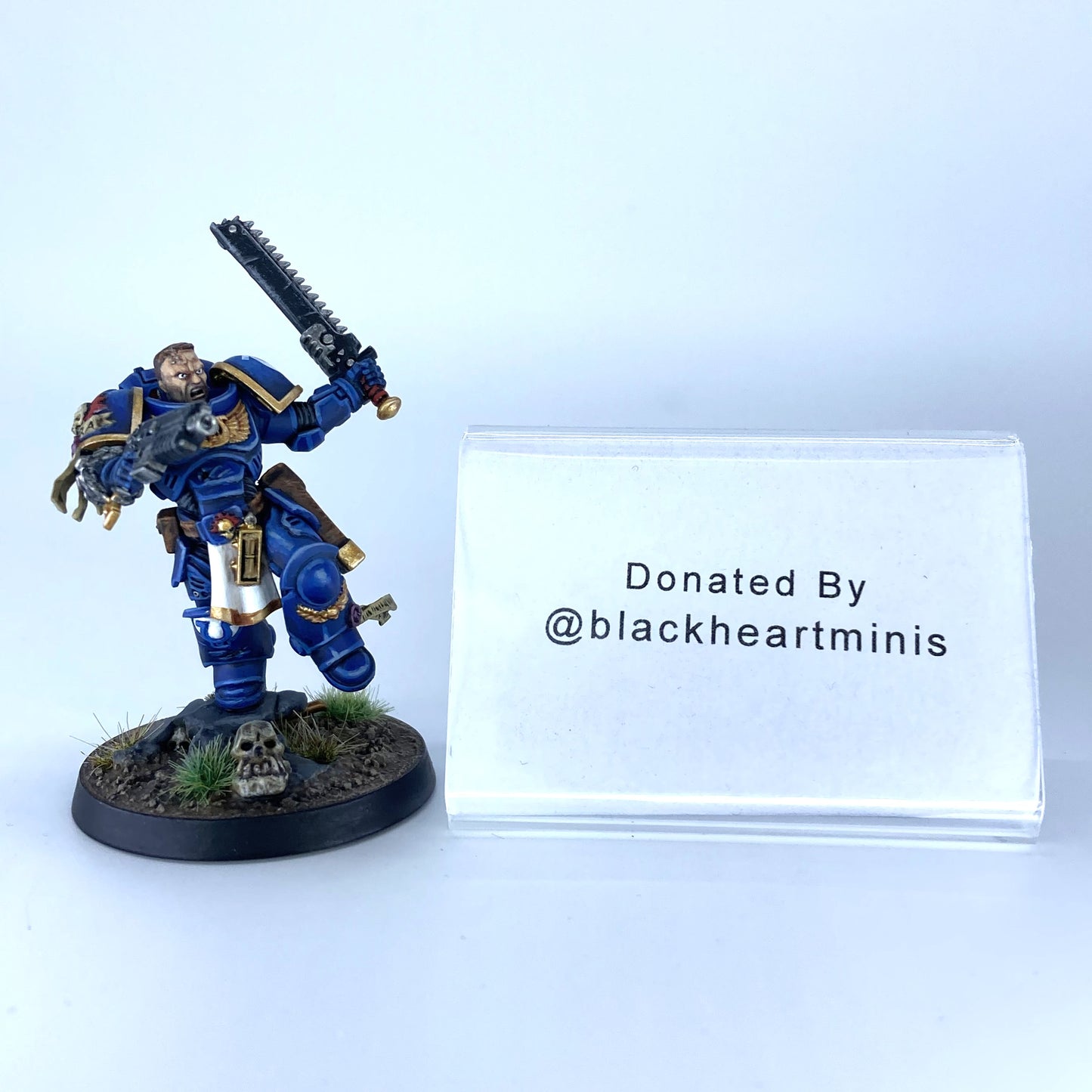Ultramarines Lieutenant Titus - Donated By @blackheartminis