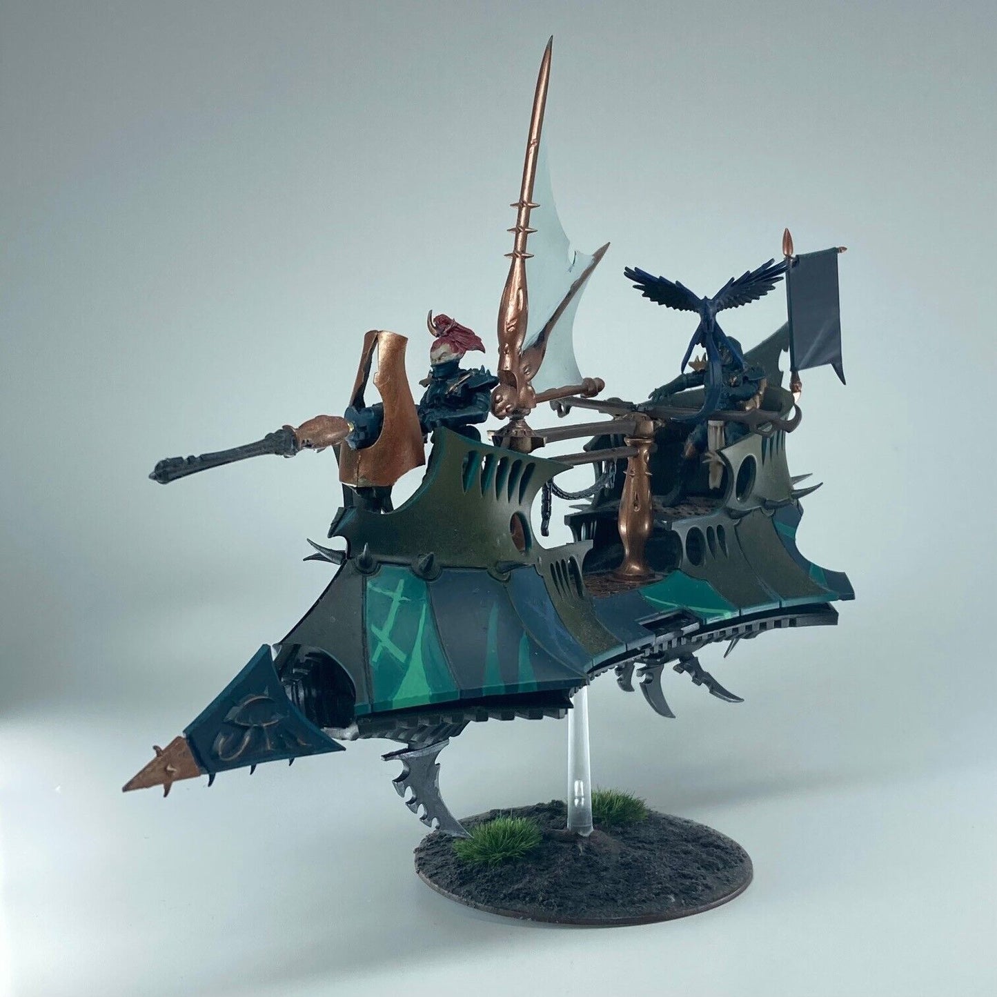 Drukhari Ravager Ship Dark Eldar - Painted - Warhammer 40K Games Workshop (3)