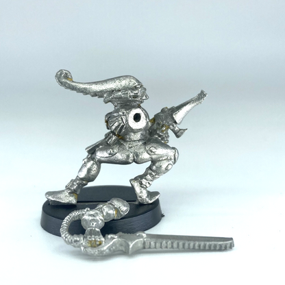 a090d597-9e3b-4d62-b390-83d352ef0c6e