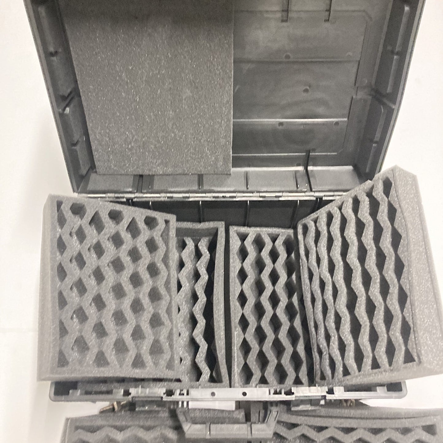 a0e3d8e7-c0d5-4349-aeff-40d91c555611