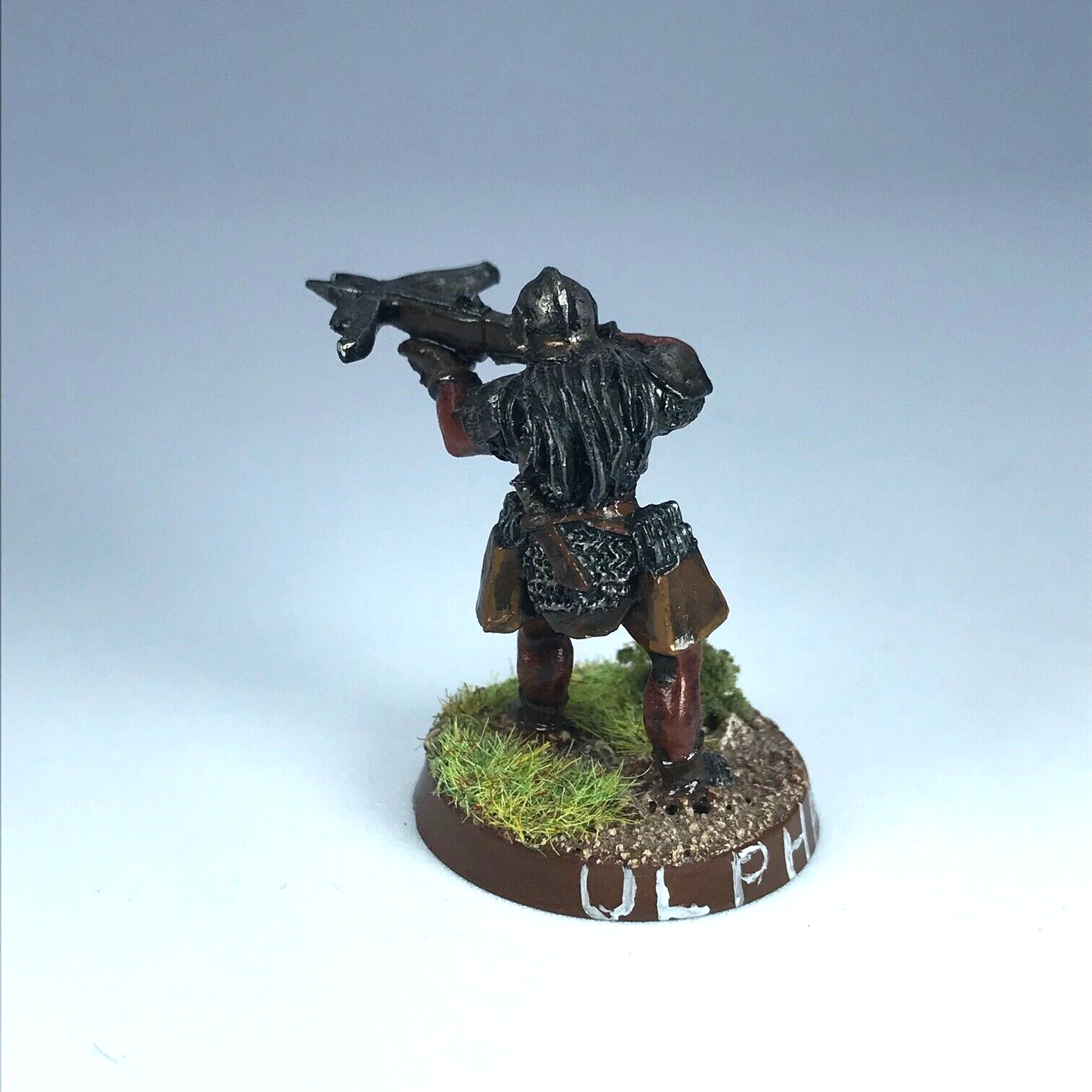 Uruk Hai with Crossbow - LOTR Warhammer Lord of the Rings Painted Metal X13356