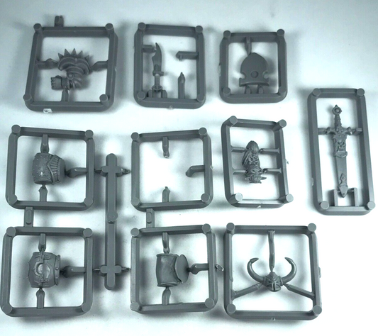 Classic Chaos Warrior Knight Sprue / Accessories - Warhammer Fantasy X2314