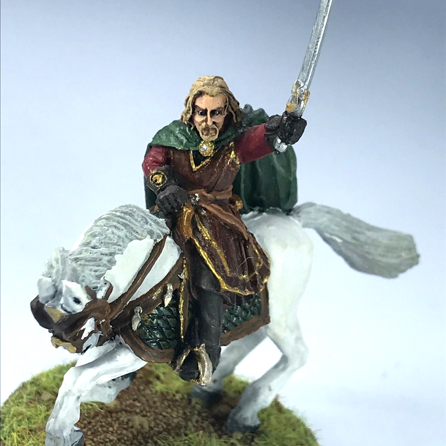 Theoden Rohan King - Painted - LOTR / Warhammer / Lord of the Rings C4576