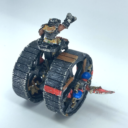 a4d0d777-281c-4f56-80e7-6a78cffa16c5