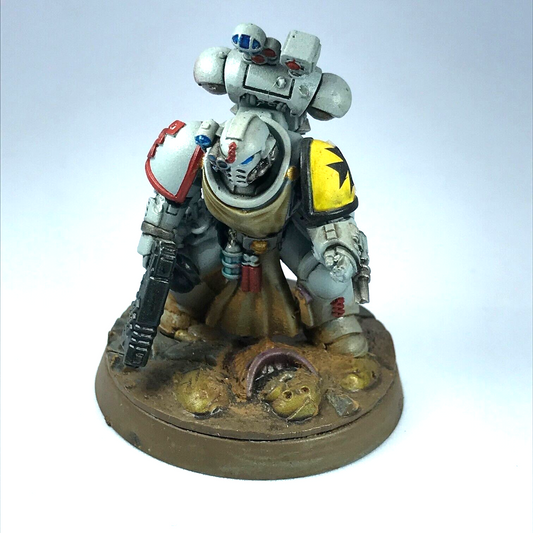 Space Marine Apothecary HQ - Painted - Warhammer 40K X10498