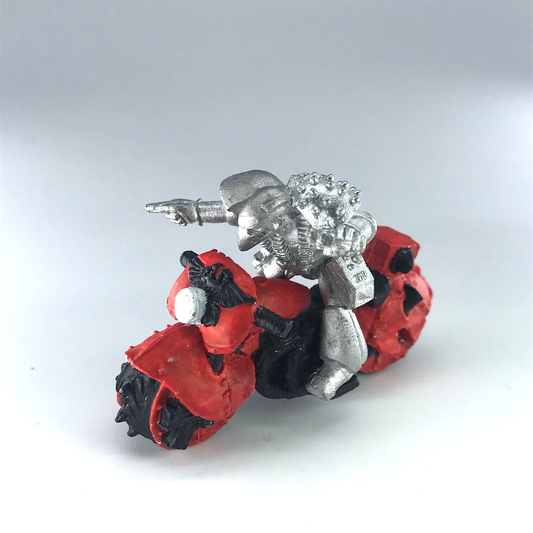 Space Marine on Bike Rogue Trader - Warhammer 40K Classic Metal X11771