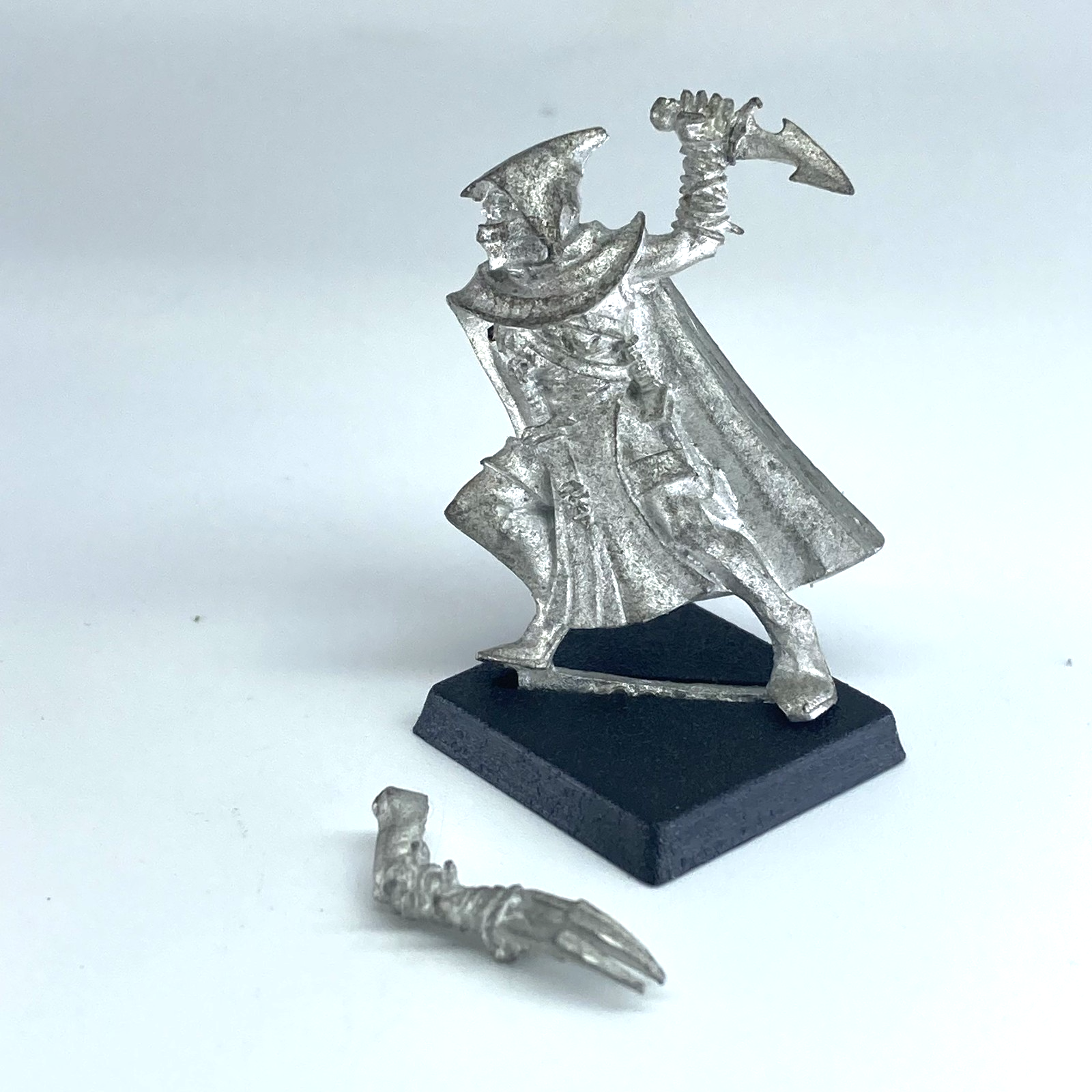 a9c27490-d301-496e-bc72-f04404e809b1