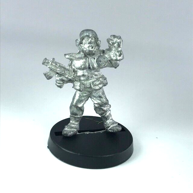 Imperial army lieutenant calvert rogue trader - warhammer 40k gw x1306