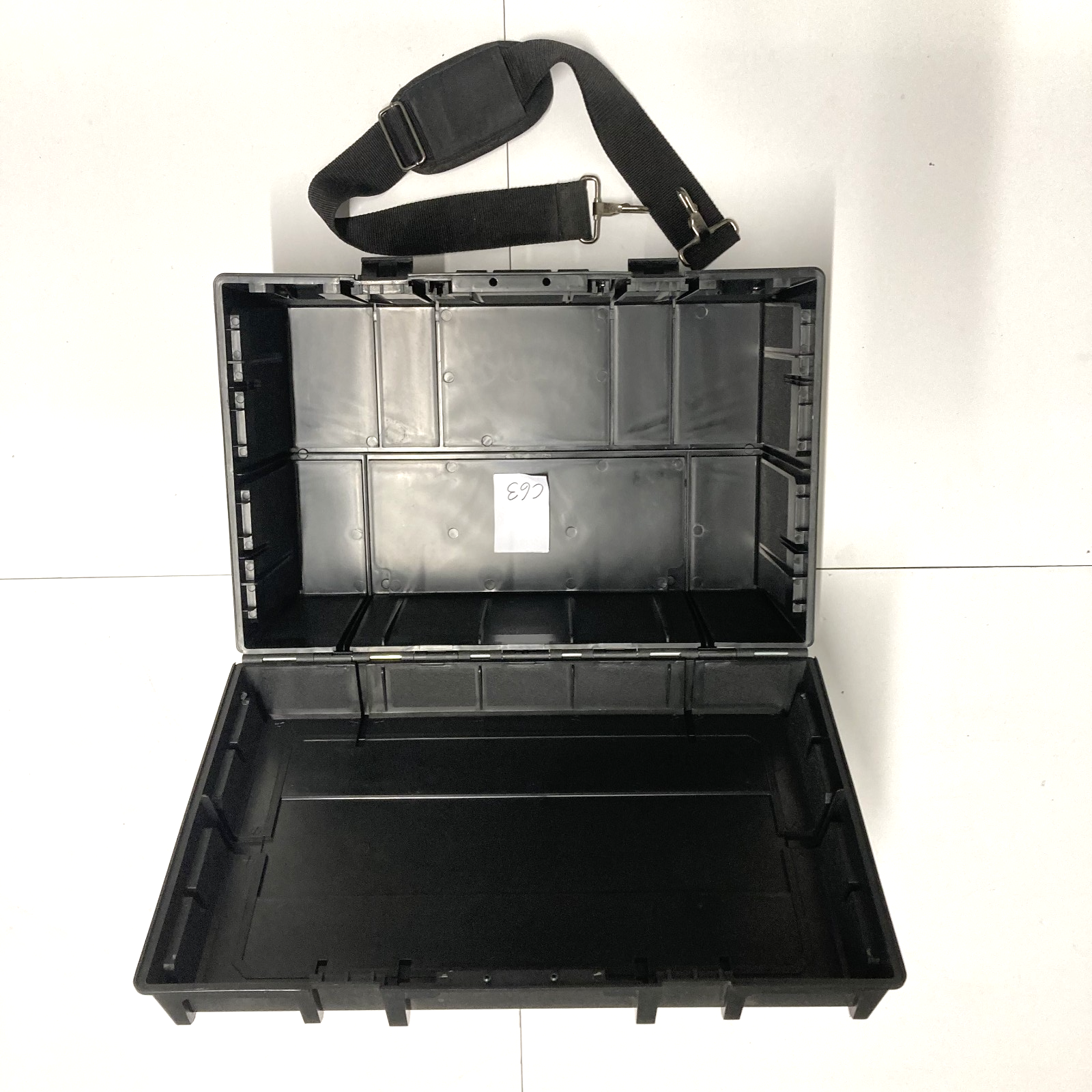 abfa62c9-35ff-423c-b967-1bde574578c9