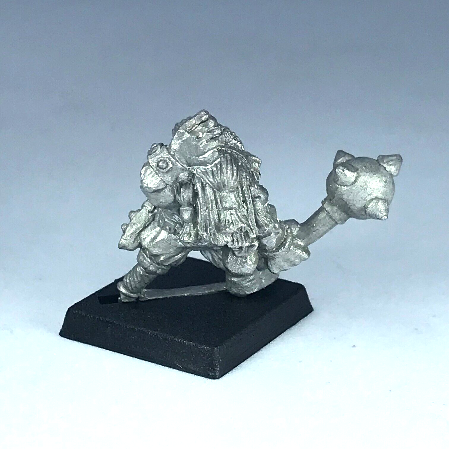 Dwarf Warrior with Peg Leg - Citadel Warhammer Fantasy Classic Metal GW X8682