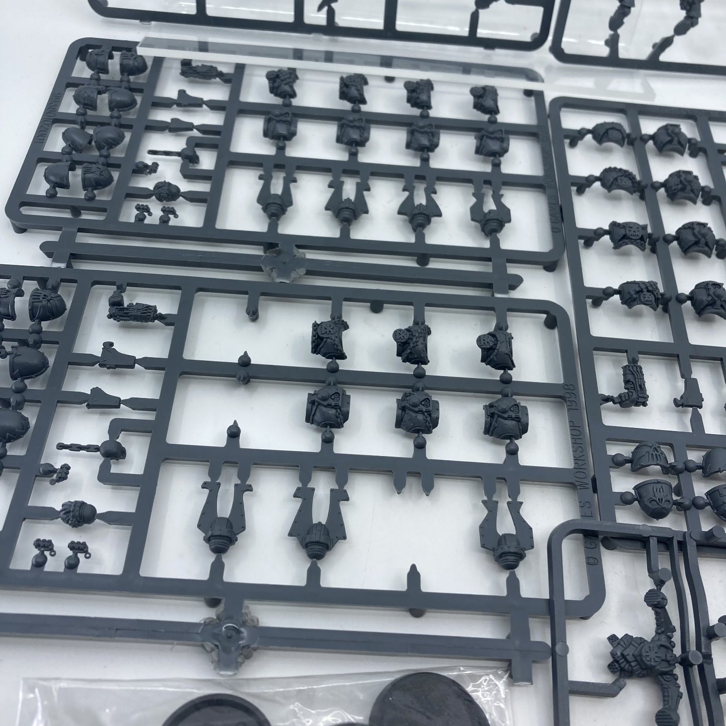 ae87b153-7c3a-48ba-92ac-6257d1b8d8c8