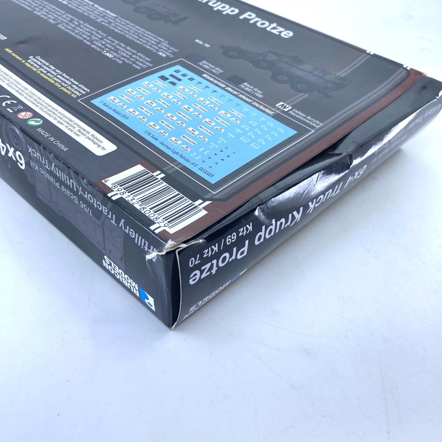 aef726a0-a337-4878-b202-fd017cf40bef