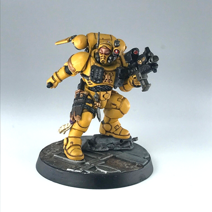 Lieutenant in Reiver Armour Imperial Fists Space Marines - Warhammer 40K X10570