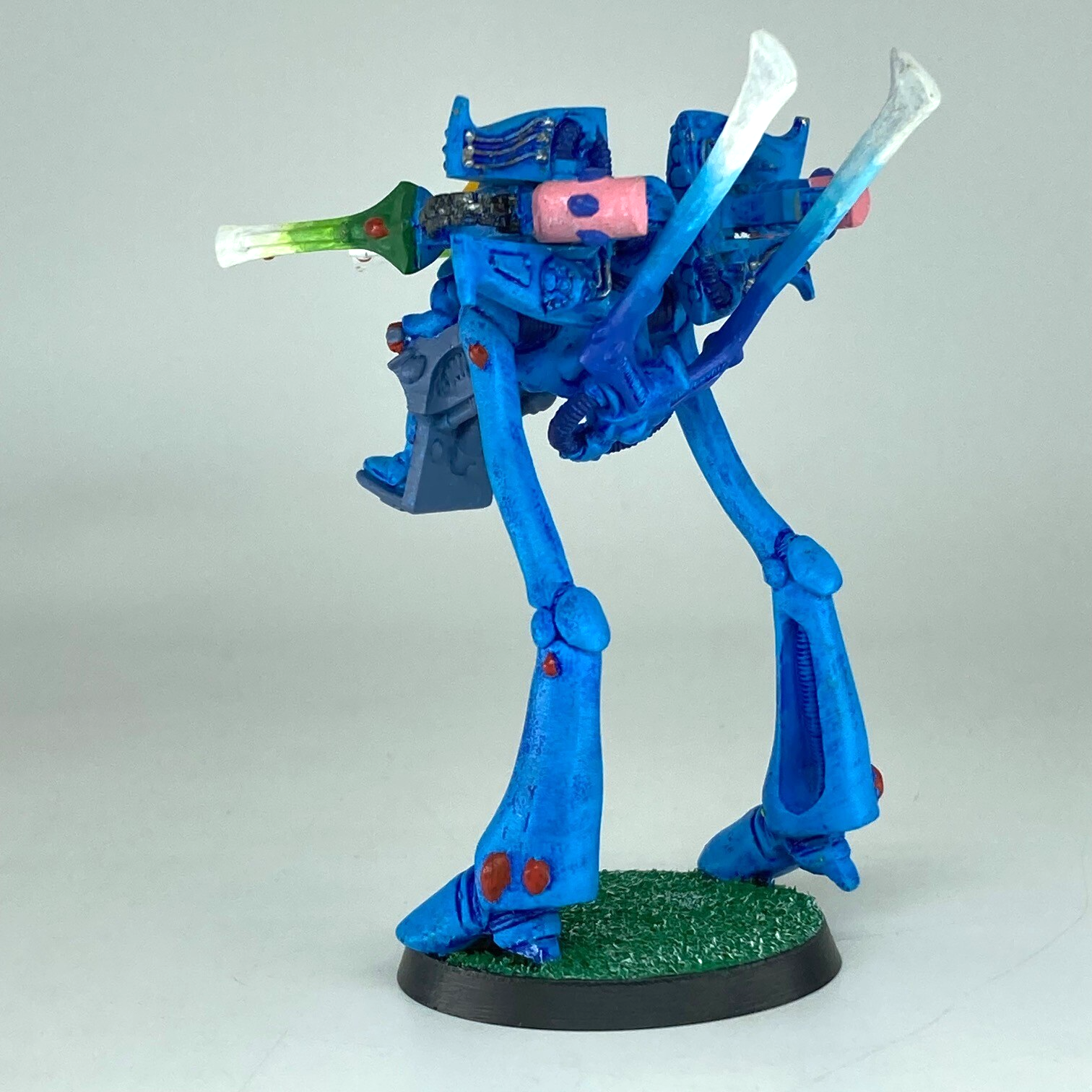 b0ad65ce-986d-4a63-a302-edb6a46241f8