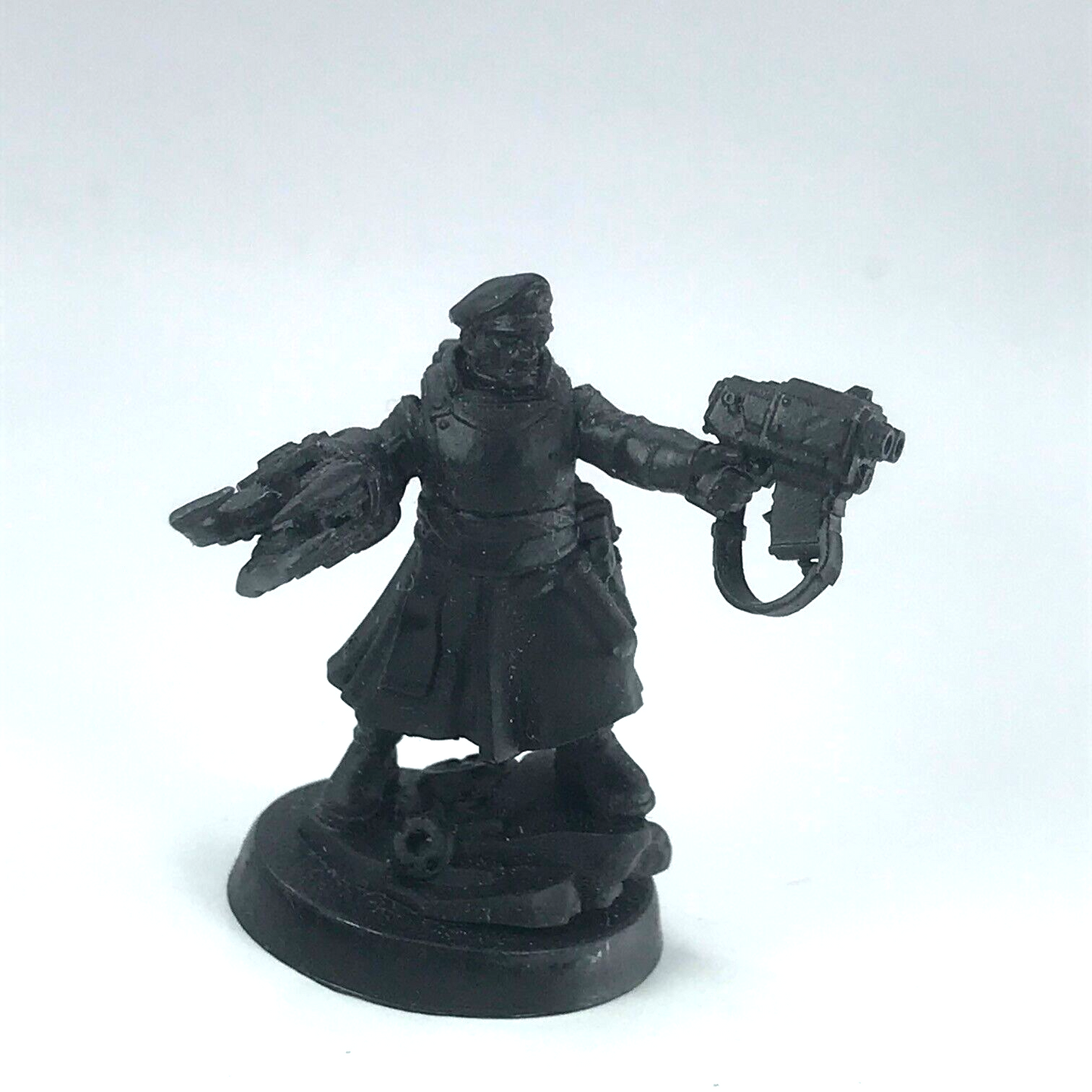 Commissar Astra Militarum Imperial Guard Warhammer 40K Undercoated Resin X10090