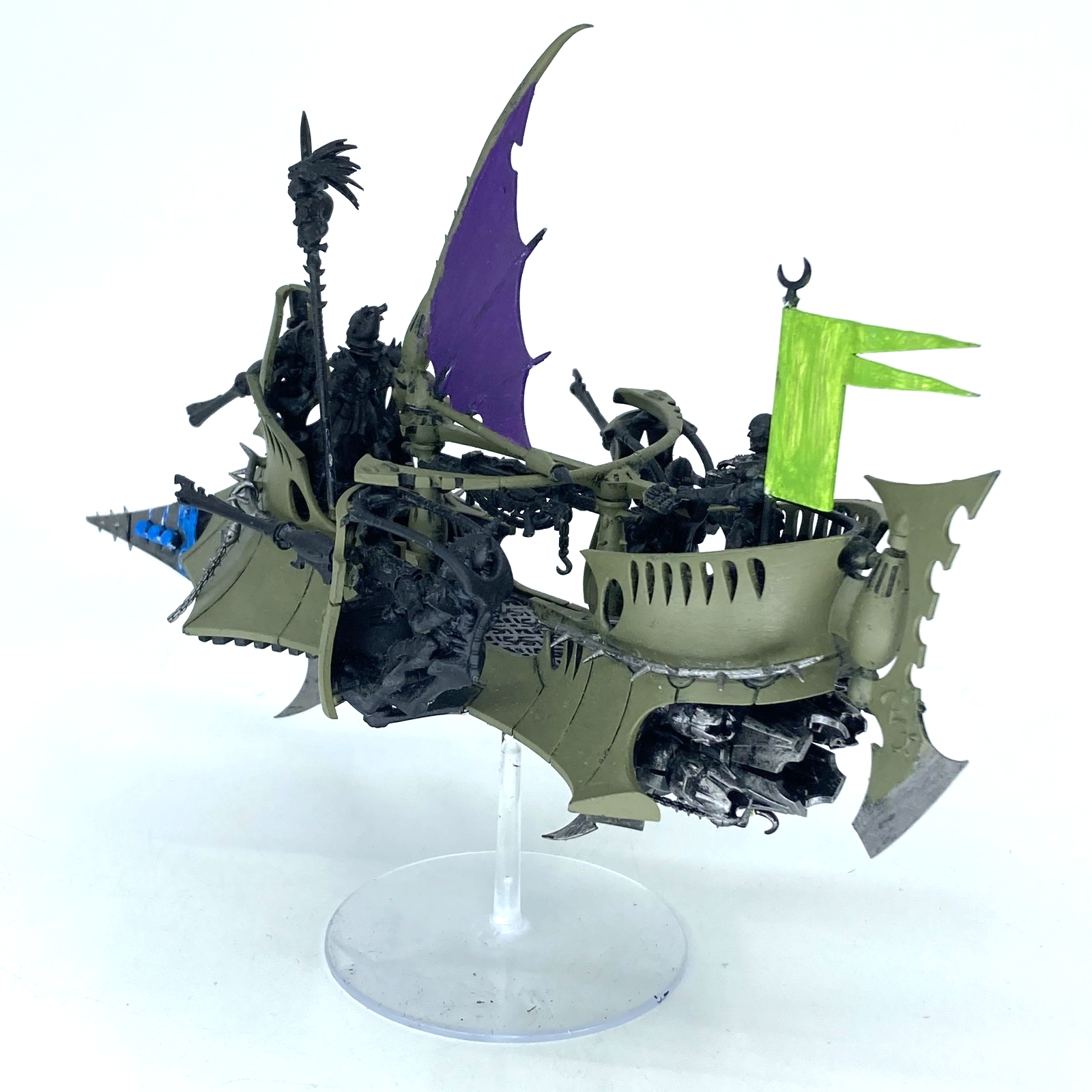 b0db63b7-c7b9-4298-ad57-3769f2487845