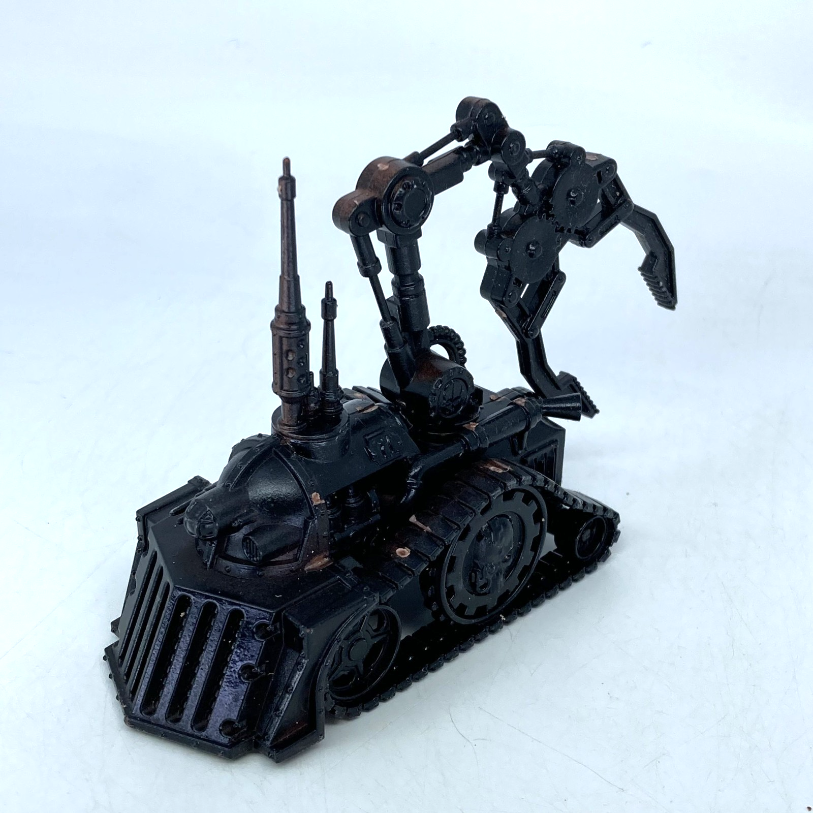 b27d8a90-9db9-4e82-83de-239d102a864d