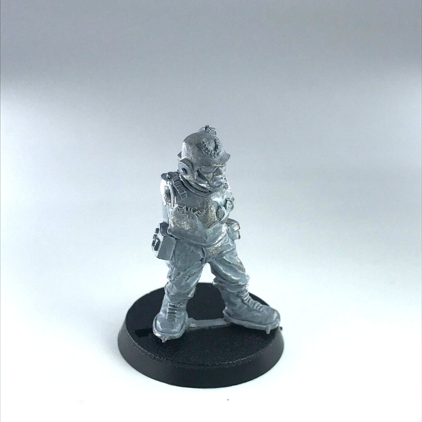 Imperial Army Medic Trooper Rogue Trader - Warhammer 40K Classic Metal X8397