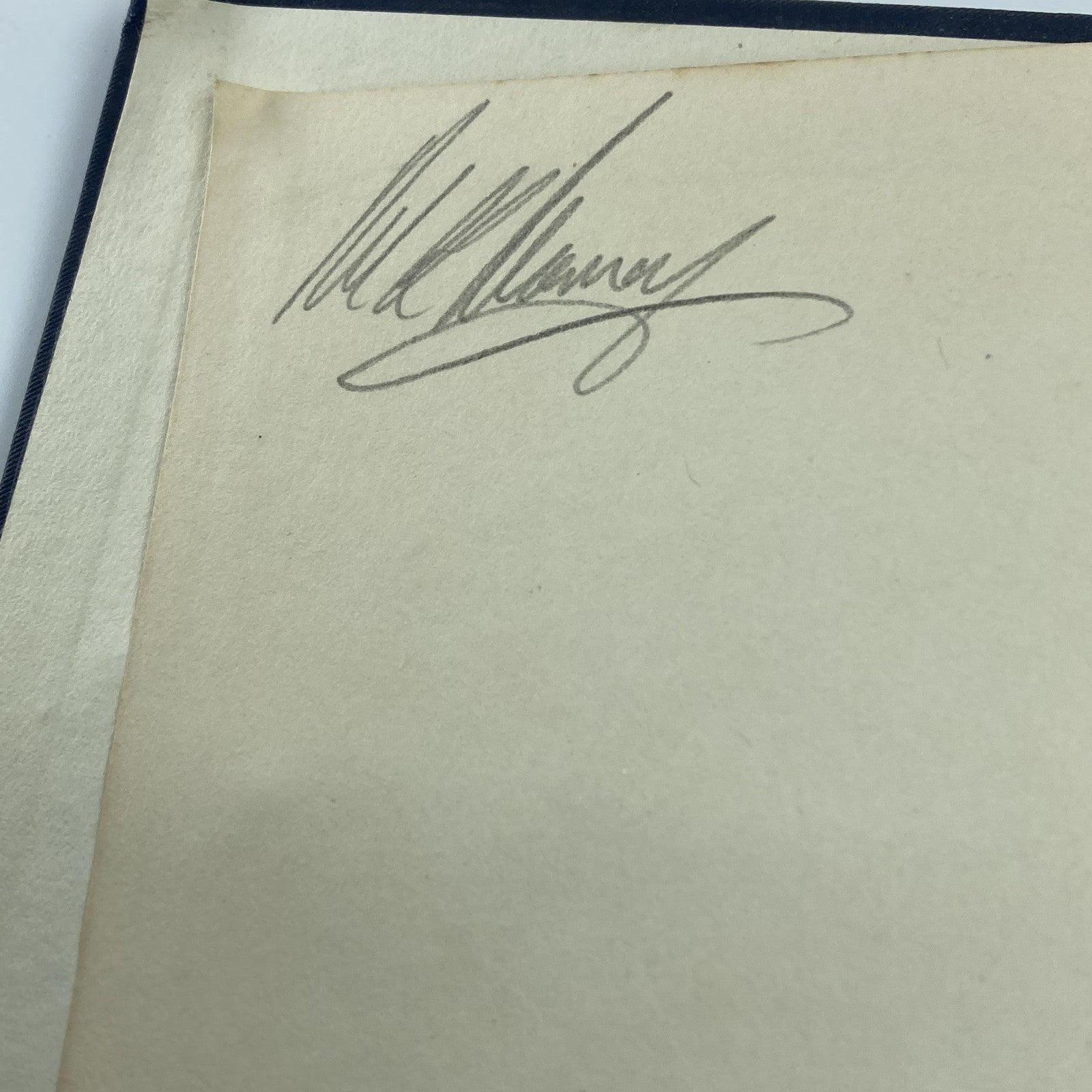 b7f394ca-a20c-4f9b-beef-d3cd3ecb0be5