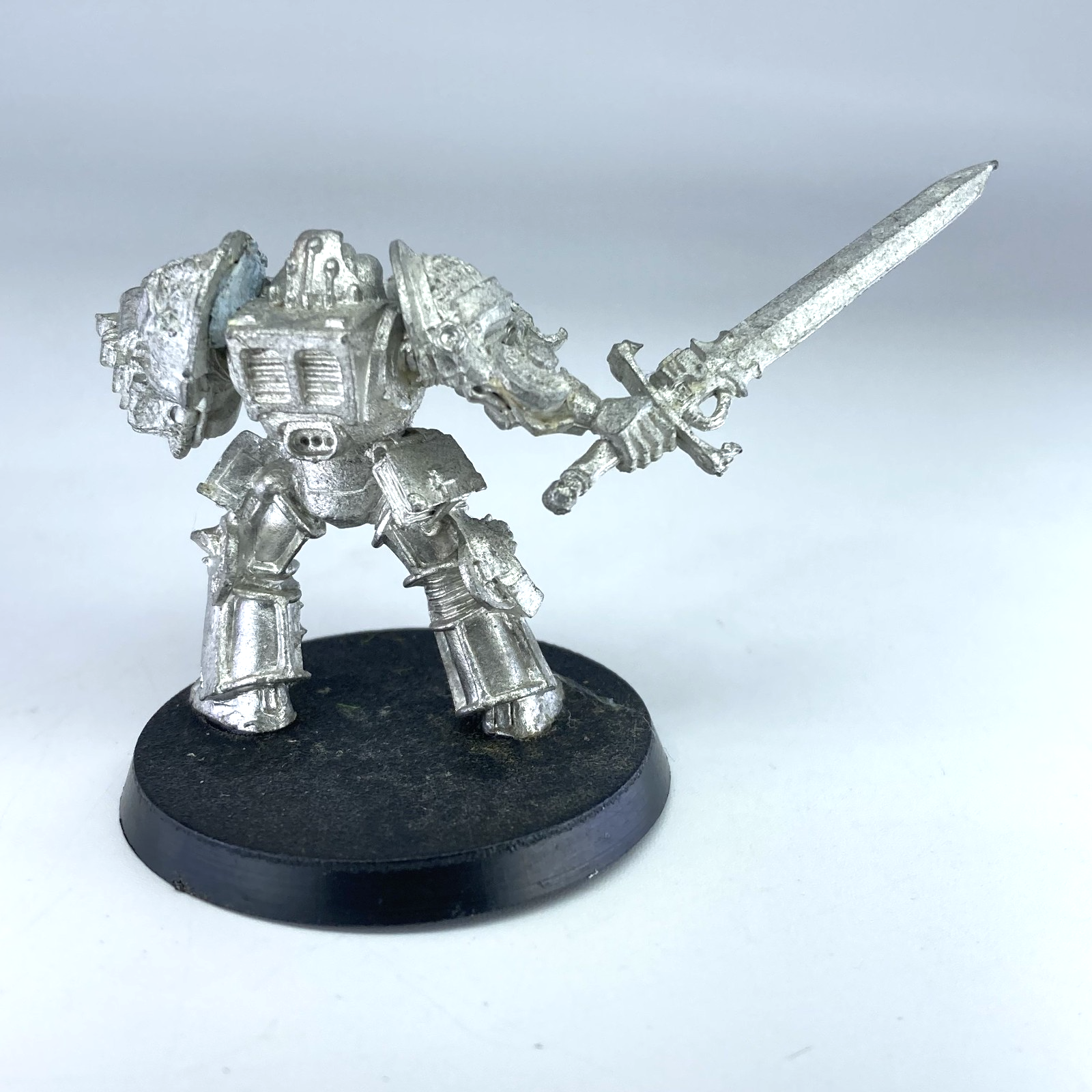 b9427b8e-19bf-4c17-92e9-f79414c90ade