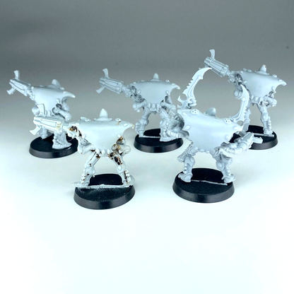 b9d57e16-bc11-45c4-bb52-bbeb522b40c7