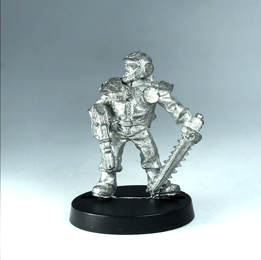 Imperial Guard Trooper Medic Rogue Trader - Warhammer 40K Classic Metal X6042