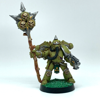 Nurgle Icon Bearer Chaos Space Marines - Warhammer 40K Classic Metal X11451