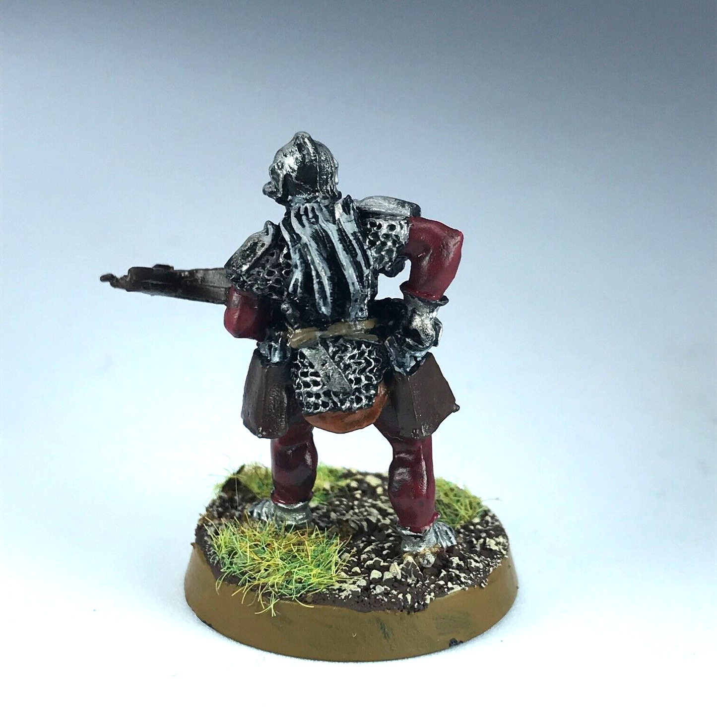 Metal Uruk Hai with Crossbow - LOTR / Warhammer / Lord of the Rings X11900