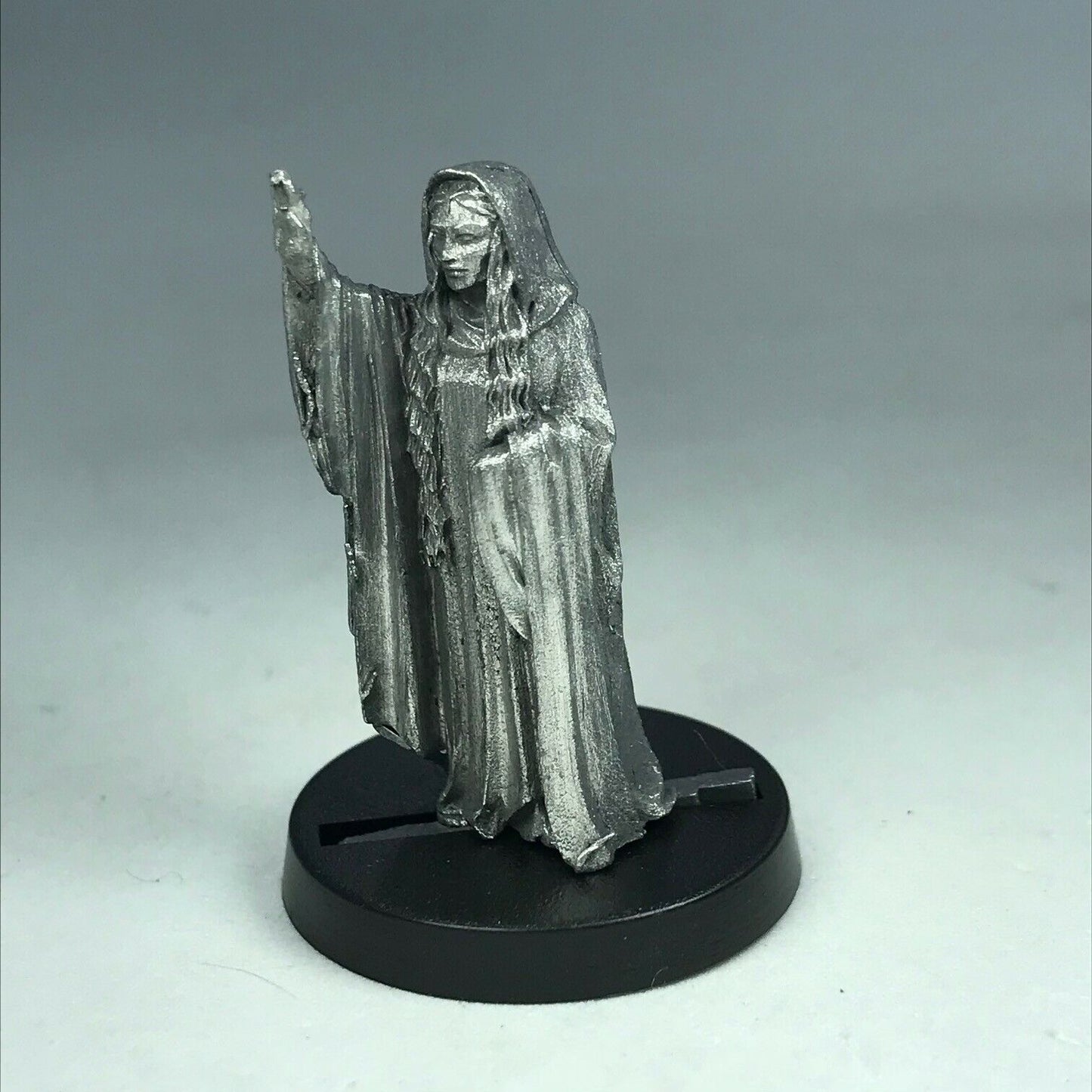 Metal Galadriel Elf Hero - LOTR / Warhammer / Lord of the Rings X5811