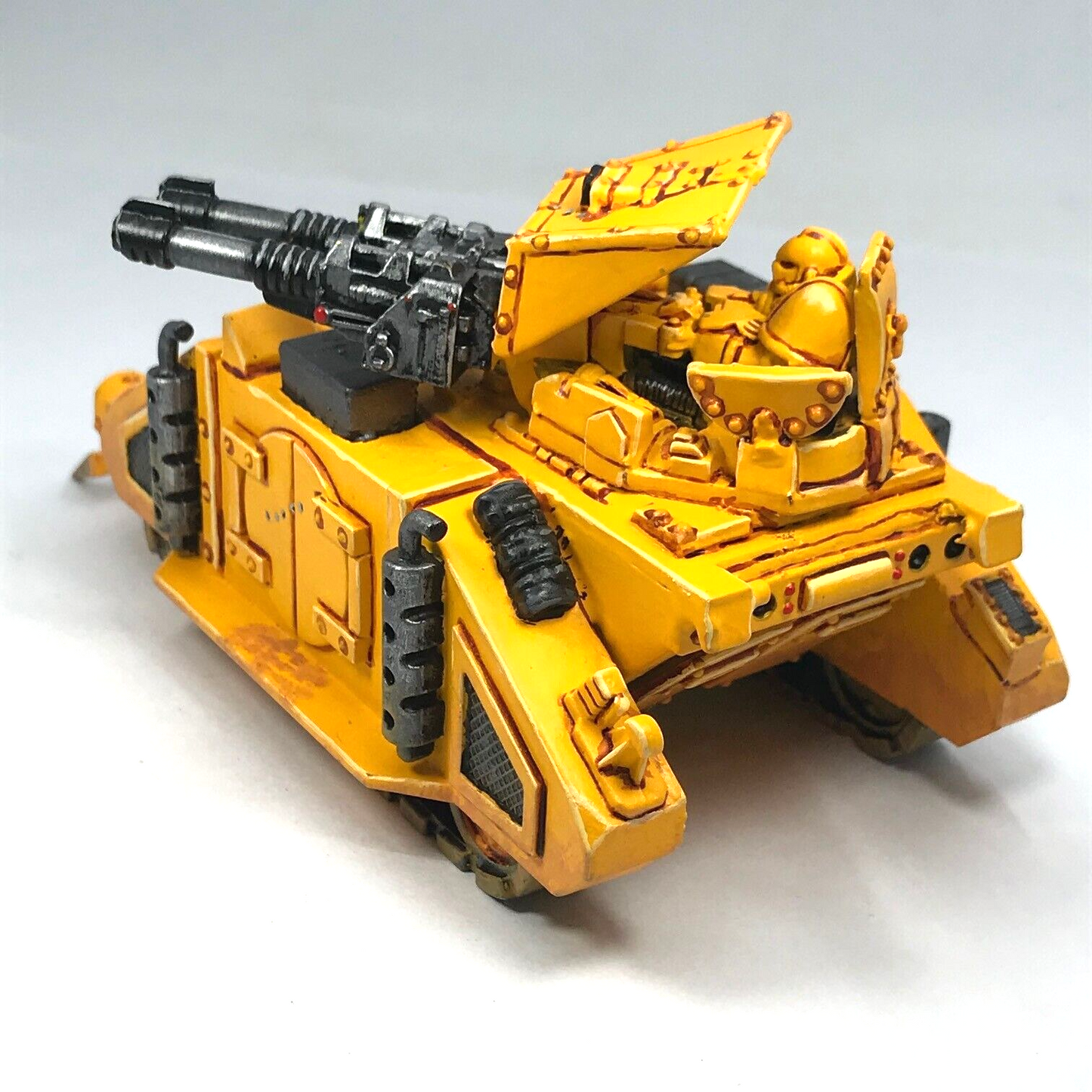 Classic Imperial Fist Space Marine Predator - Painted - Warhammer 40K BOX100